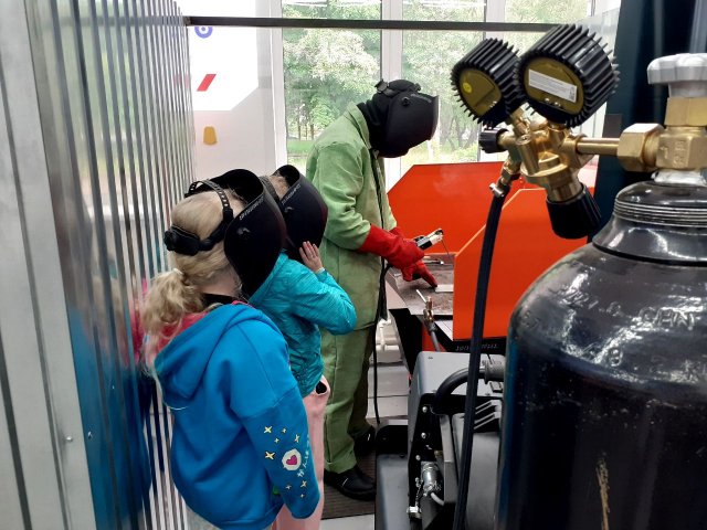 Shkola_unogo_mashinostraitelya_2